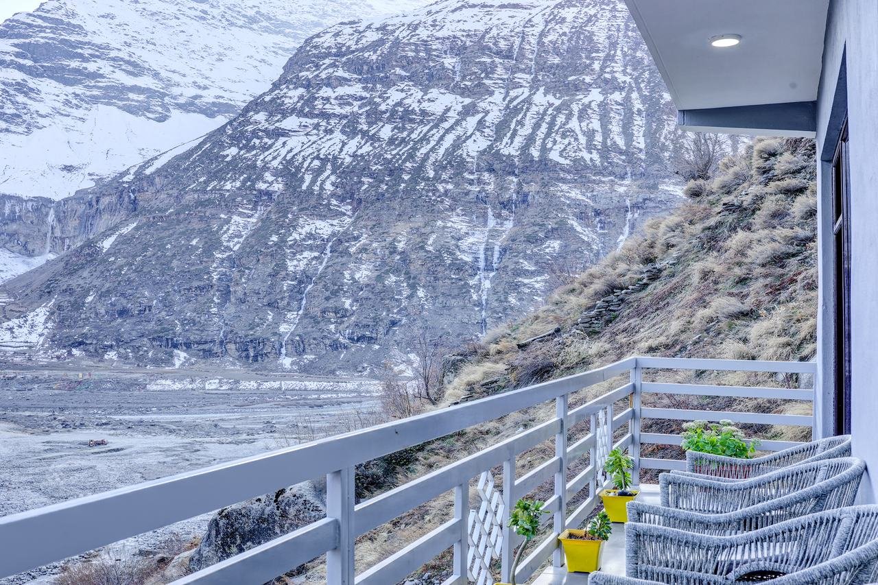 Sissu glacial valley view from Utpala House
